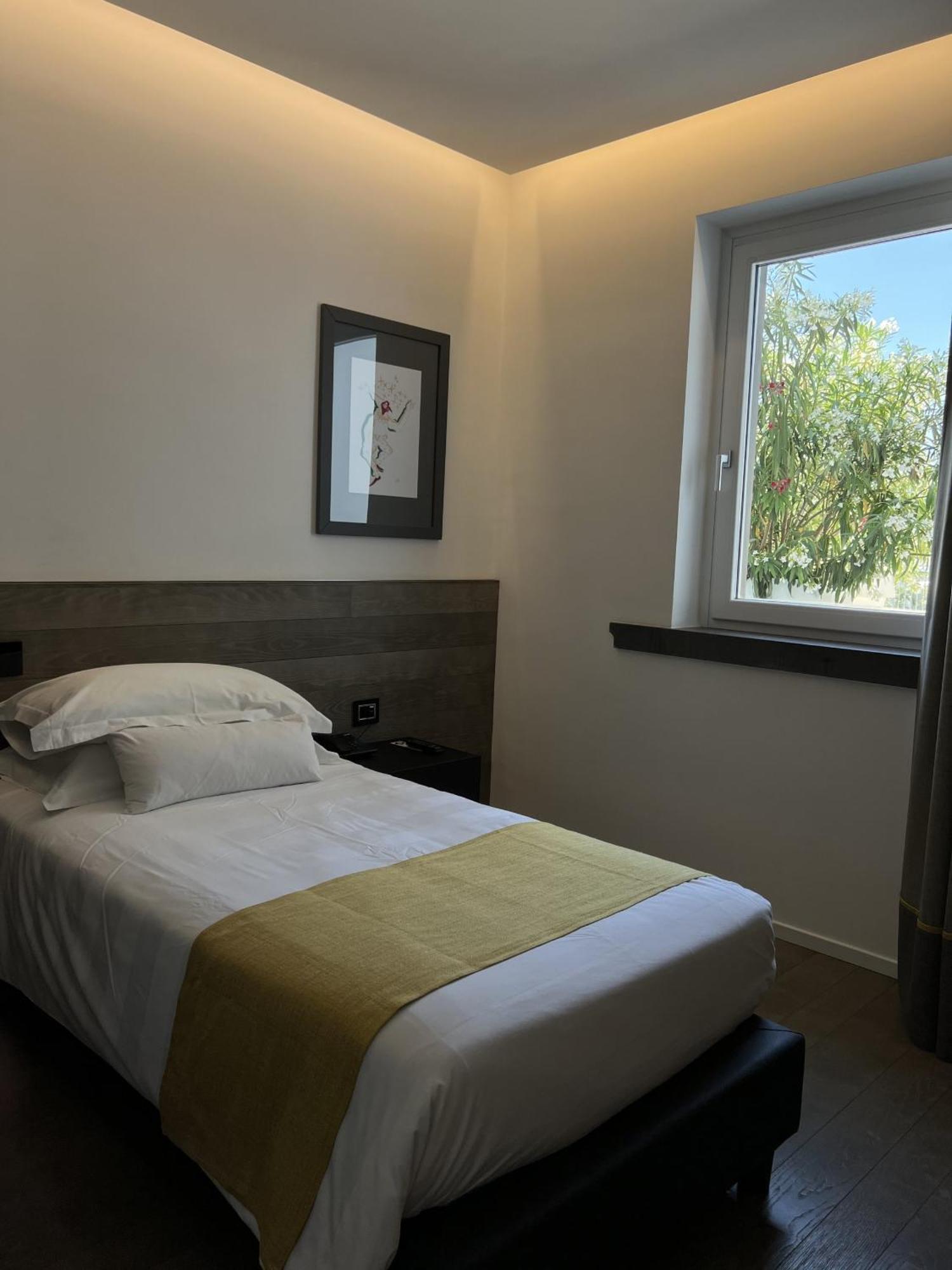 Single Room,1589128907:JPEG